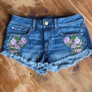 3/$15 Embroidered denim shorts
